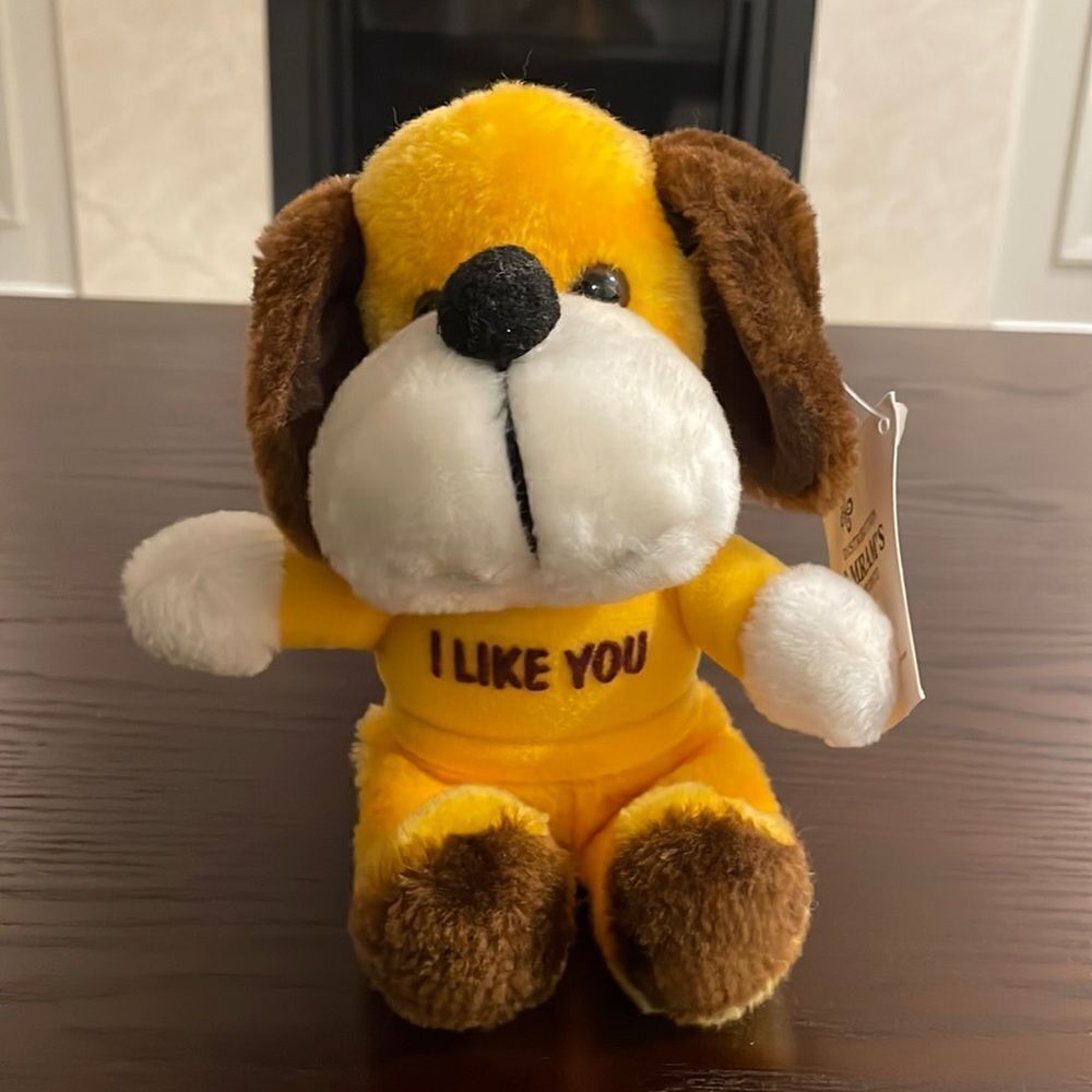 Distribution Amram’s Toronto 1979 Russ Berrie I Like You Puppy Dog Teddy Plush